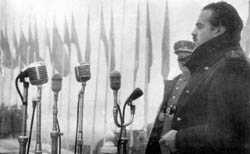 El Ministro de Trabajo y Jefe Nacional de Excombatientes, Jos&eacute; Antonio Gir&oacute;n, durante su vibrante discurso en el Alto de los Leones